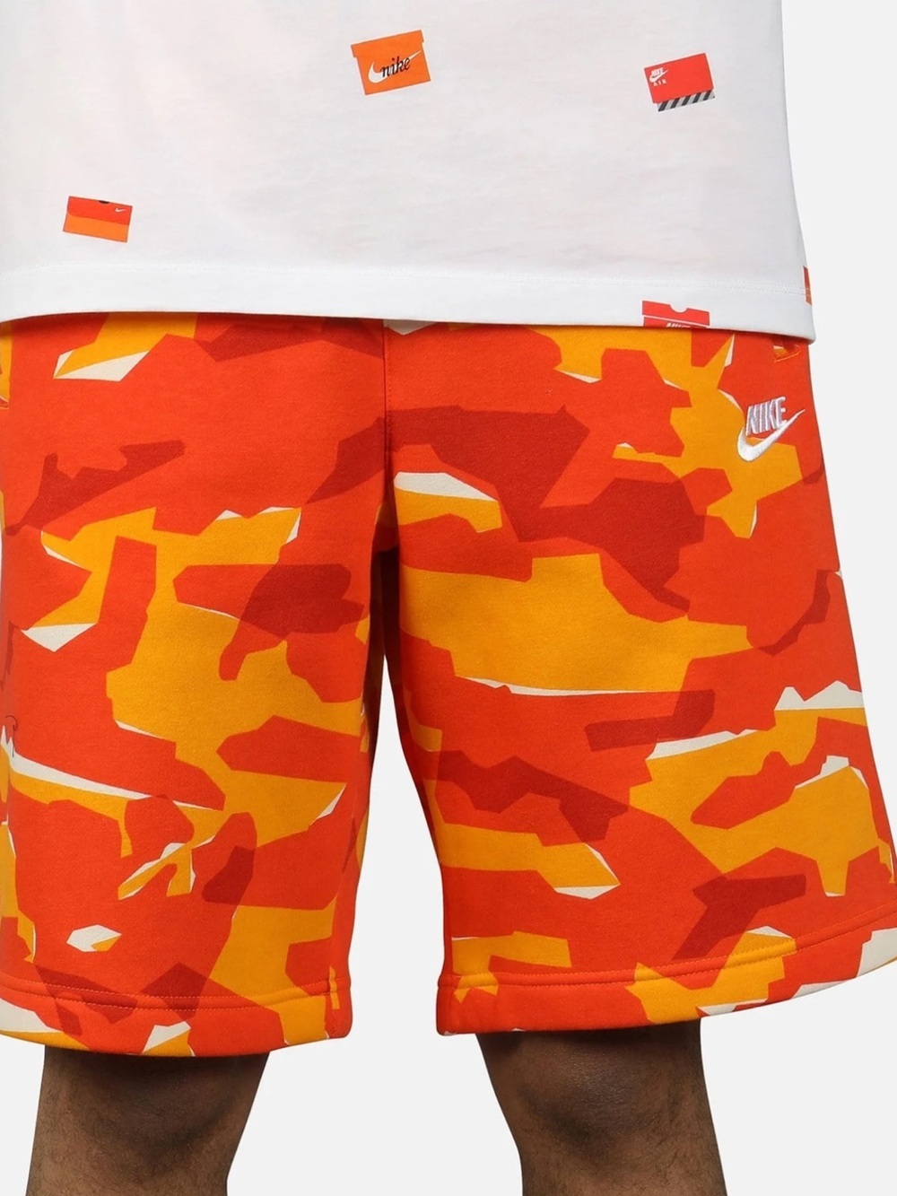 Nike Sportswear Club Fleece Camo Shorts Men’s Medium Orange Red Sweat Shorts